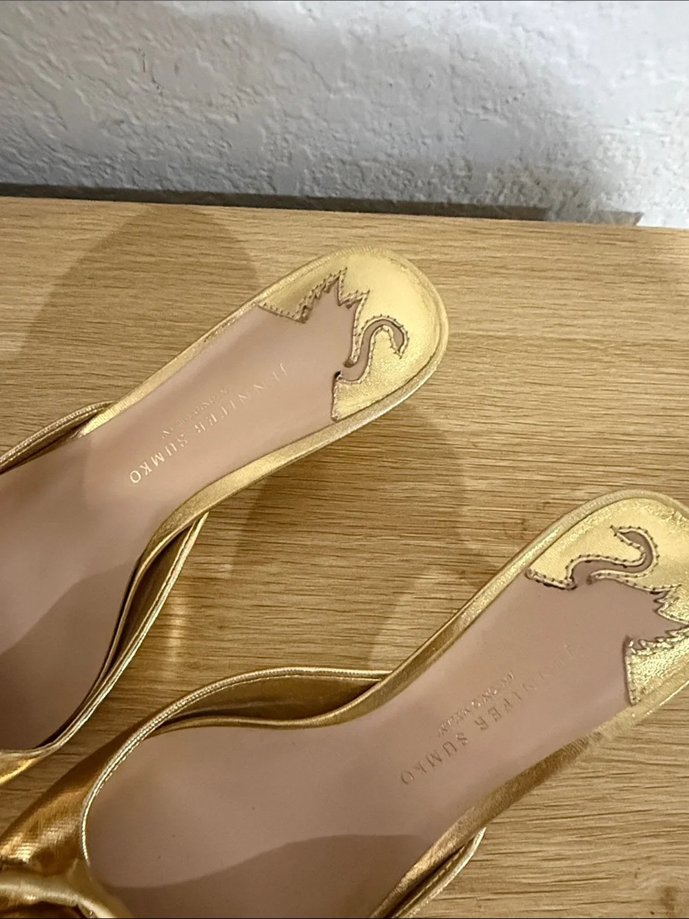 Jennifer Sumko Antonio Melani gold rose heel
